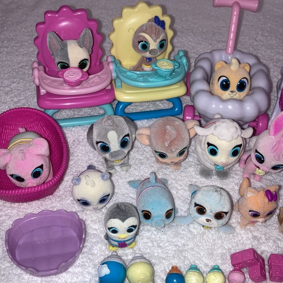 Disney Jr. T.O.T.S. Tiny Ones Mixed Lot 19 Flocked Figures and accessories - Picture 2 of 5